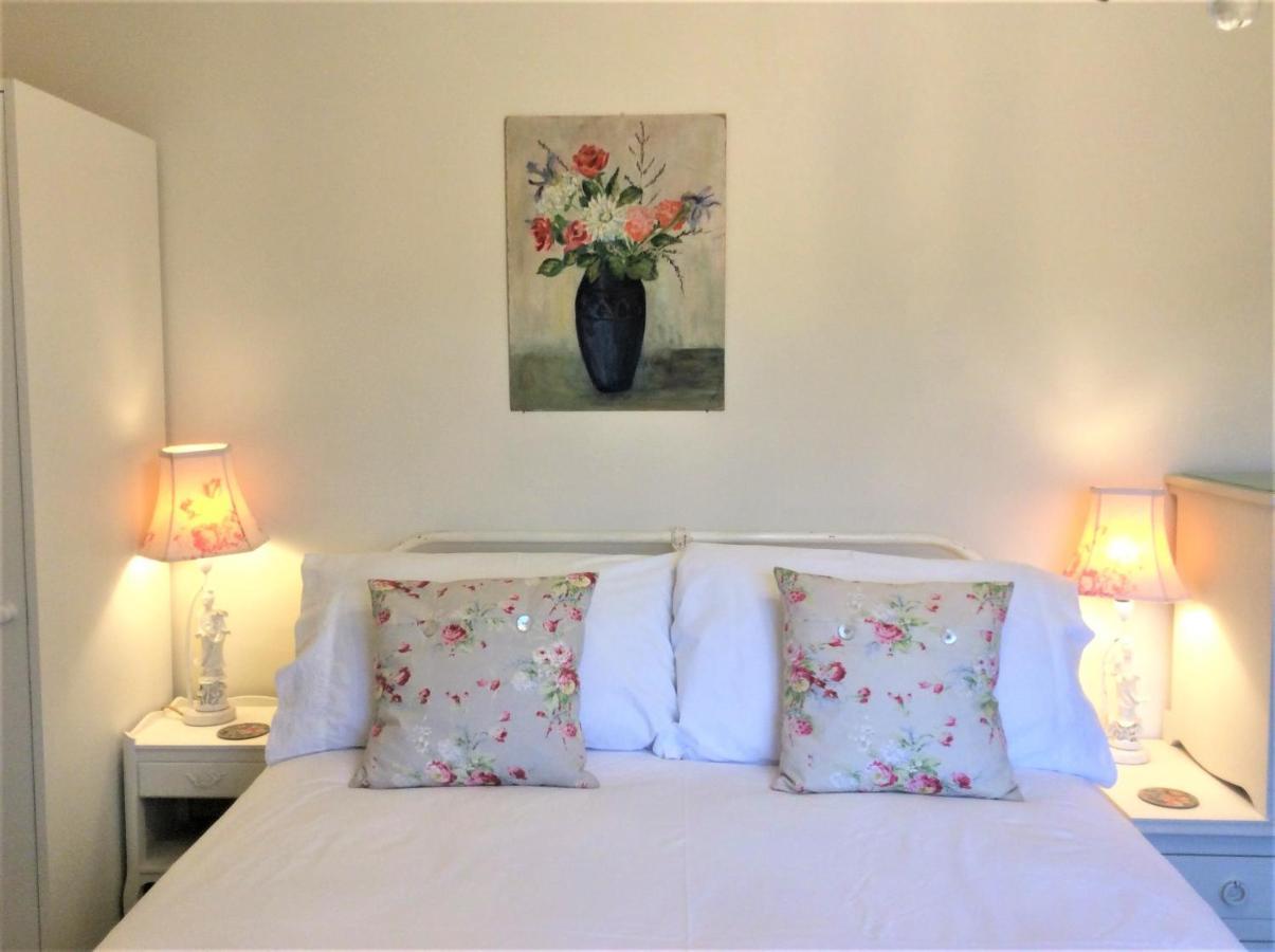Baytree House Bed and Breakfast Wells Exteriör bild
